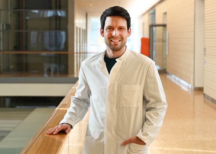 Leiter des Endometriosezentrums der Oberschwabenklinik: Oberarzt Dr. Philipp Guttenberg.