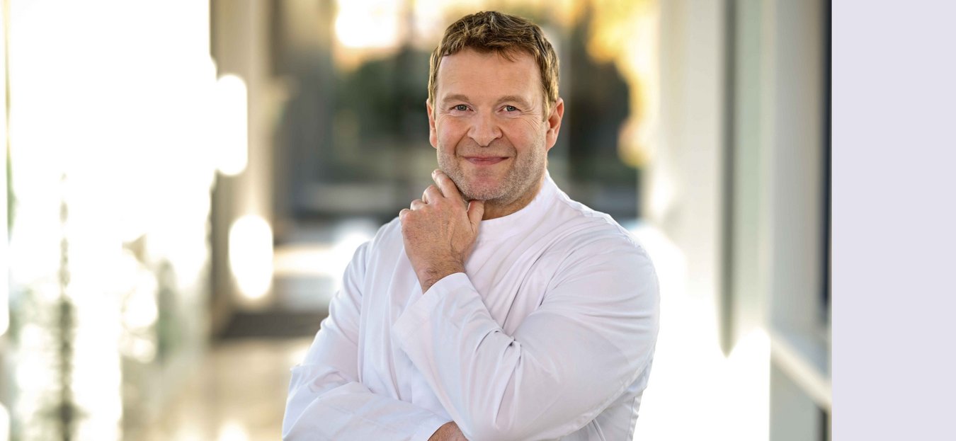 Chefarzt der Klinik für Orthopädie und Unfallchirurgie, Leiter des Endoprothetikzentrums der Maximalversorgung Oberschwabenklinik Westallgäu Krug Mike