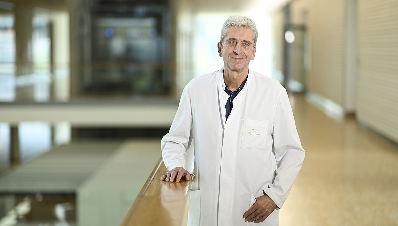 Oberarzt der Klinik für Neurochirurgie Kreuzer Rolf-Peter