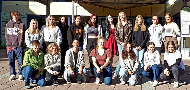 Sind gespannt auf die kommende Zeit: die neuen Auszubildenden der Pflegeschule Wangen.