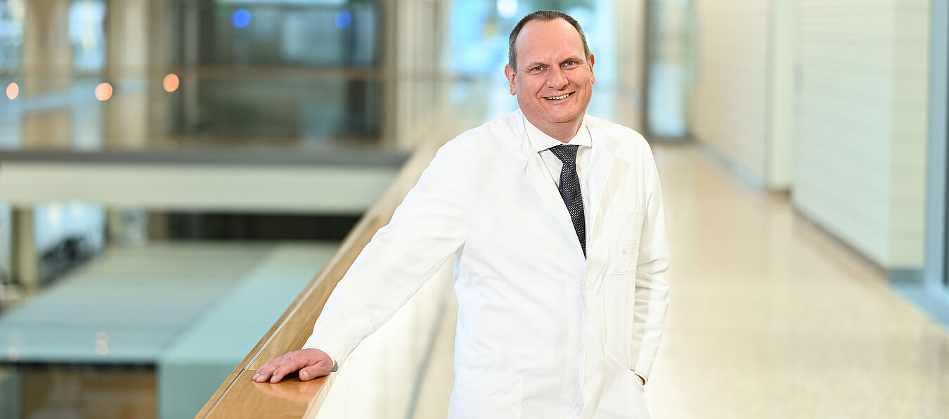 Chefarzt der Klinik für Innere Medizin II, Kardiologie und internistische Intensivmedizin Seeger Florian