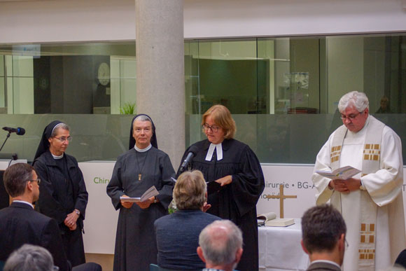 Pfarrerin Irene Palm und ihre katholischen Kollegen der Klinikseelsorge Schwester Myria Maucher, Schwester Gisela Ibele und Pfarrer Dieter Sasser